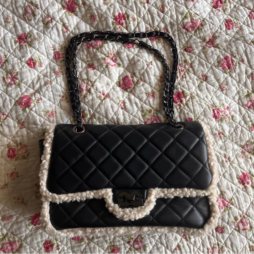 Quilted Black Shoulder Bag with Cream Bouclé Trim